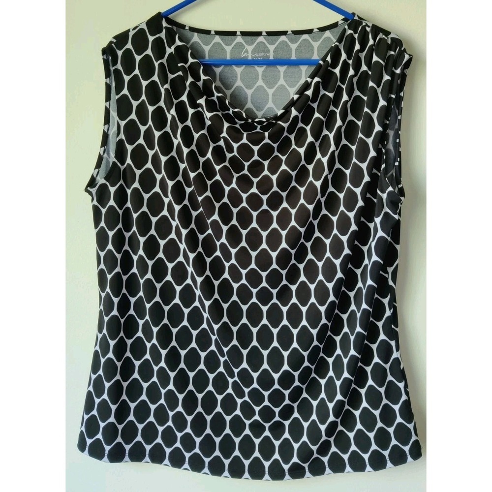 Lane Bryant Women's Sleeveless Black/White Geometric Pattern Top Size‎ 14/16